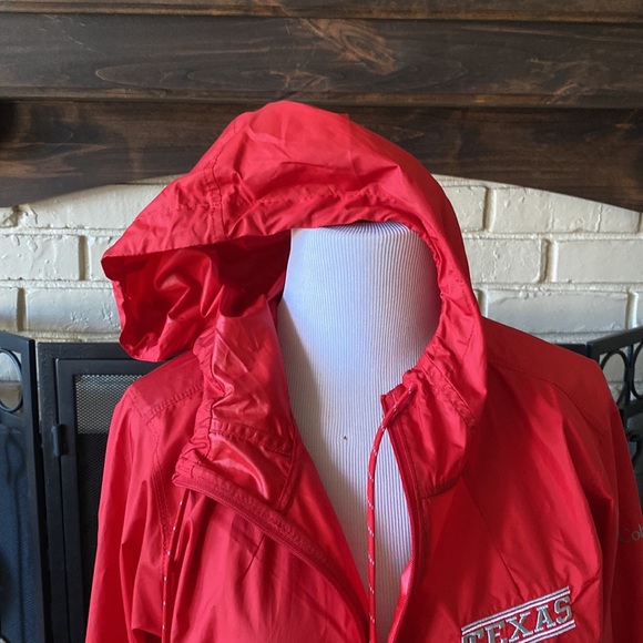 Columbia Women’s light weight  jacket size medium. - Picture 4 of 7